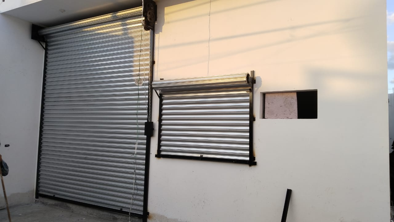 Trabajo de cortinas metálicas realizado por Cortinas Metálicas Monterrey